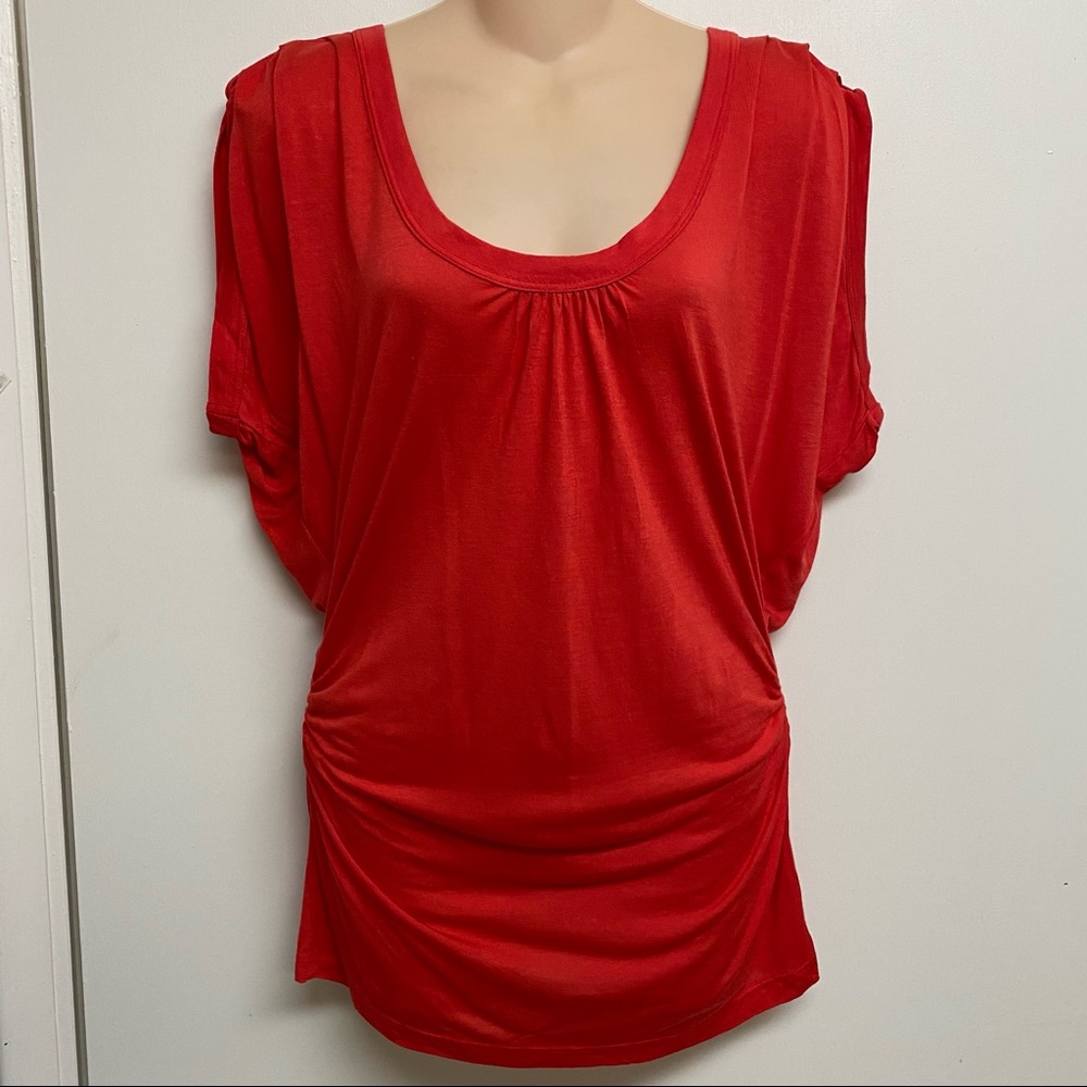 New Forever 21 red side ruching top medium. 
New with tags‎